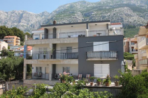  Apartments Villa Silvia  Макарска 
